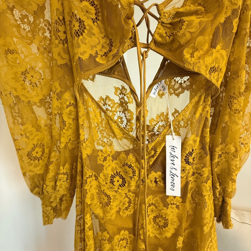Revolve NWT Midi Dress in Yellow - Picture 4 of 5